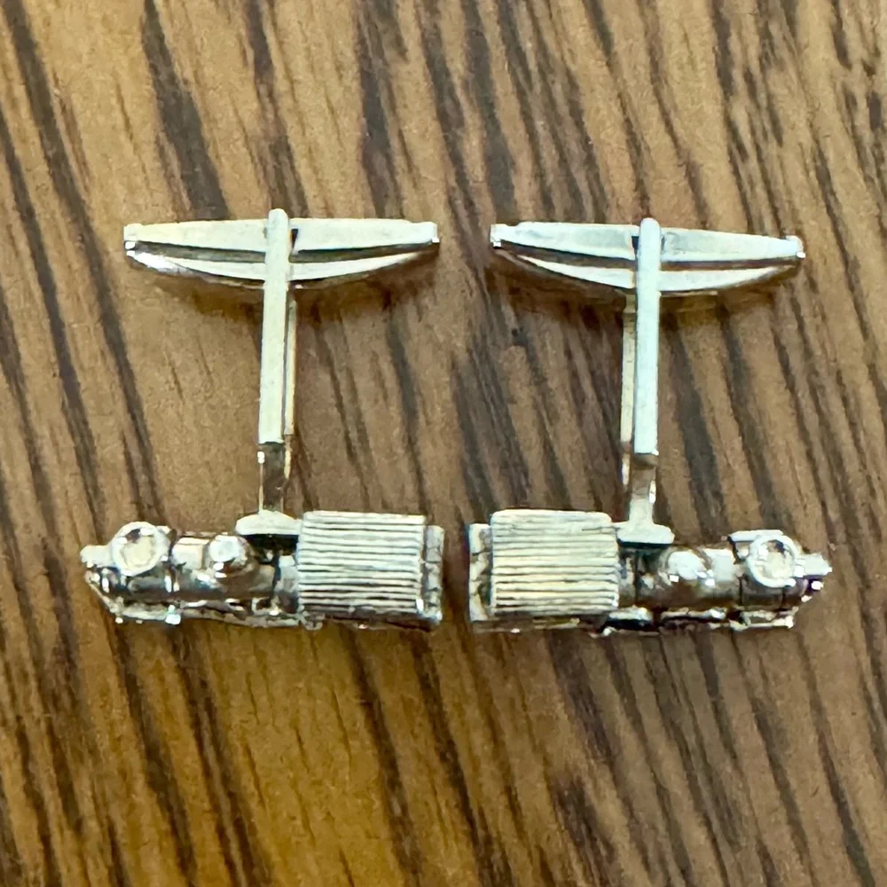Vintage Sarah Coventry Gold Tone Locomotive Train Cufflinks